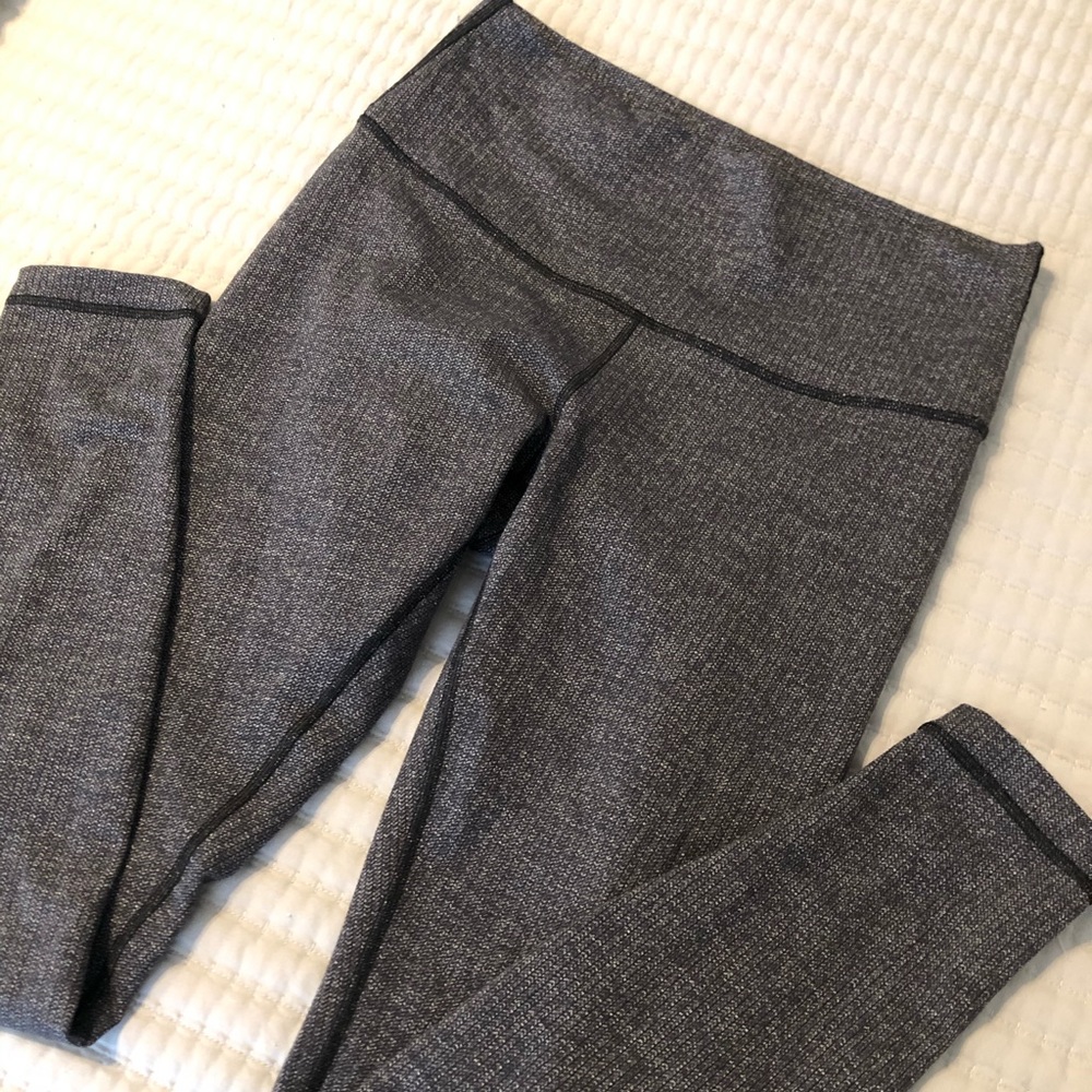 Lulu Wunder Under leggings
